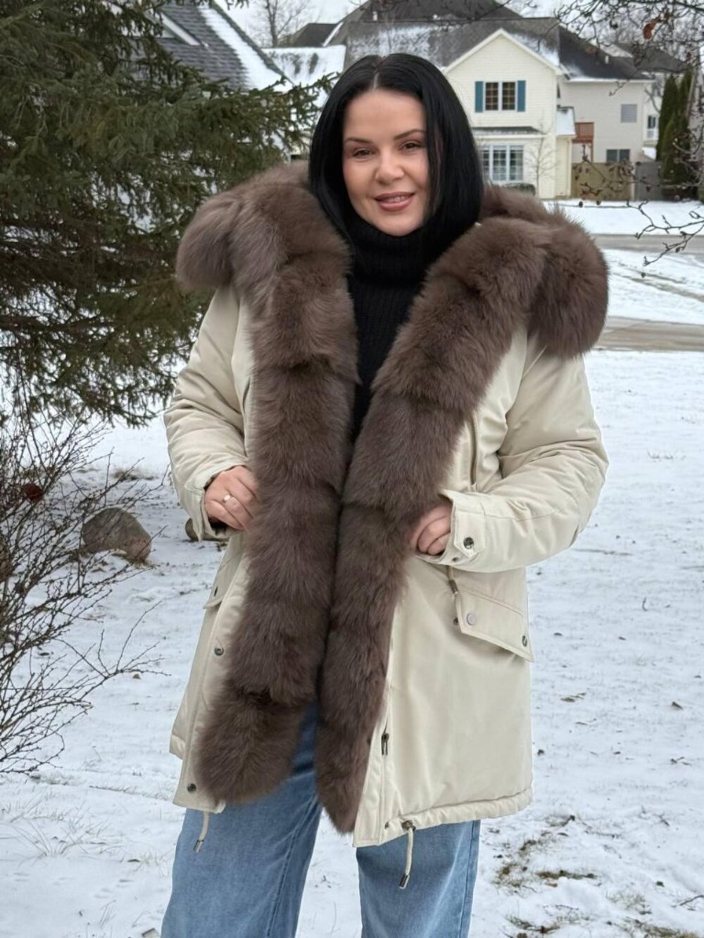 Women's Winter Parka with Real Fox Fur, Heavy Duty Winter Jacket - Picture 3 of 9